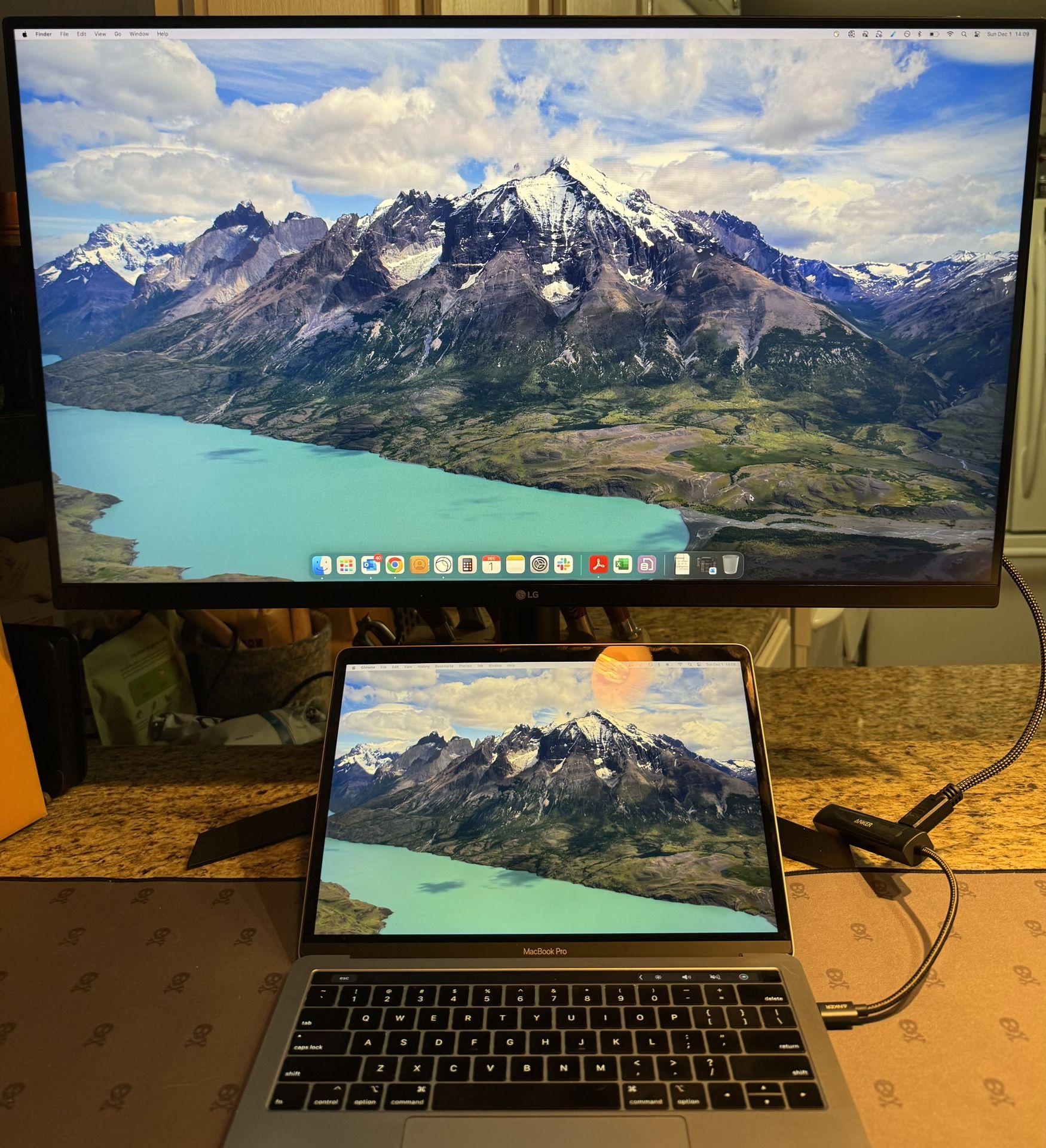 LG QHD 144Hz Monitor - 32GK850F