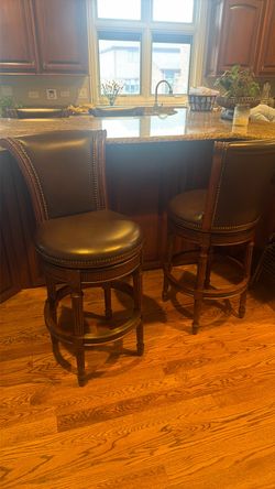 Set of 7 total Swivel Bar Stools with Nailhead Trim FRONTGATE LEATHER SOLID WOOD