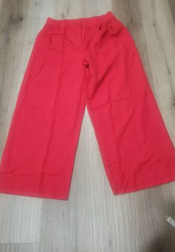 Red Wide-Leg Cropped Trousers