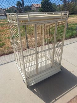 Beautiful Byrd cage