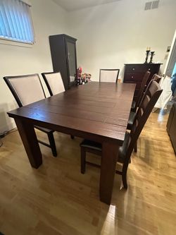 Hardwood Dining Table Extendable + 8 chairs