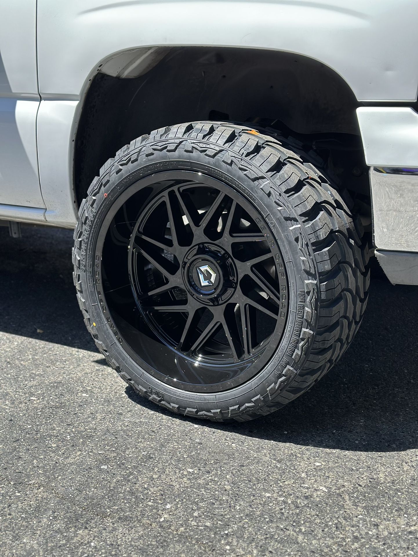 Gear off road 761b 22x12 6x135 6x139 7 rims 33x12 50r22 mud terrain