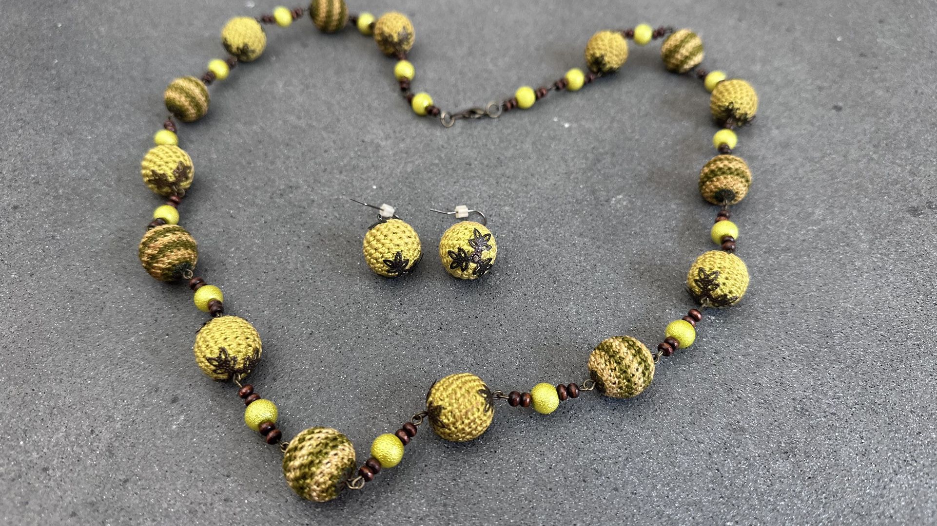 Elegant Yellow Beaded Necklace and Earring Set
