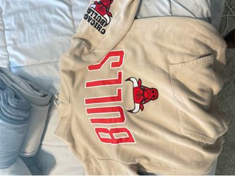 Bulls hoodie