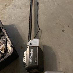 Chamberlain Lift Master