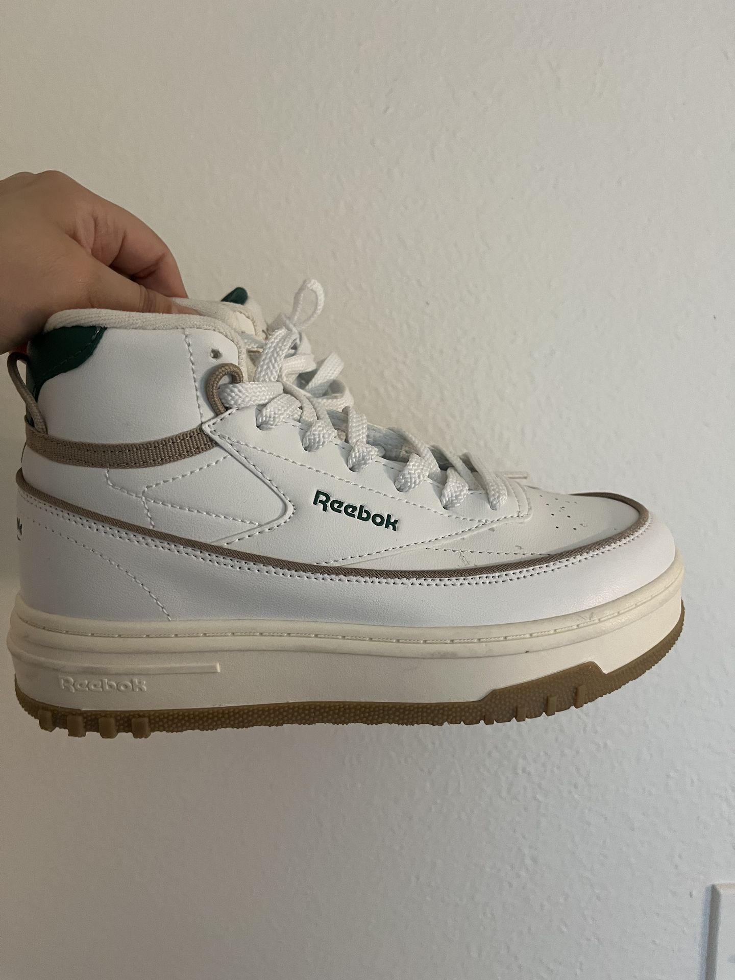 New Reebok Women HighTop Sneakers