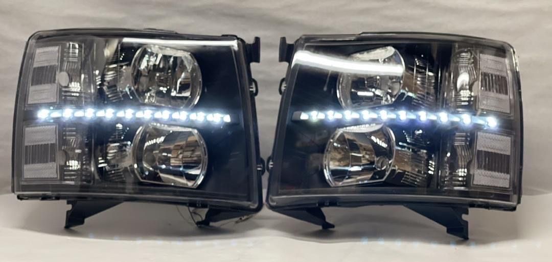 Chevy Silverado Black Housing With Clear Lens Headlights 07-13 1500 And HD Models