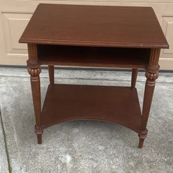 Side Table/End Table/Entry Table