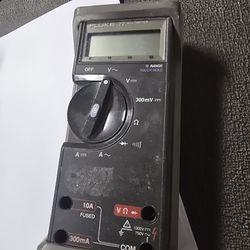 Fluke 77 Digital Meter