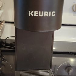 Keurig K-Slim Black Single-Serve K-Cup Pod Coffee Maker