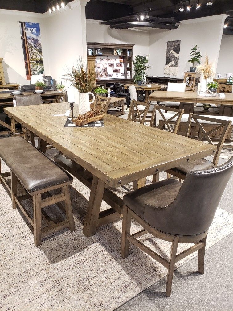 Brand New 6 Pc Lodge Counter Dining Set!