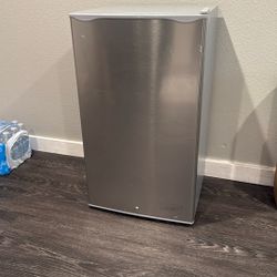 ZLoft Mini Fridge (grey) 