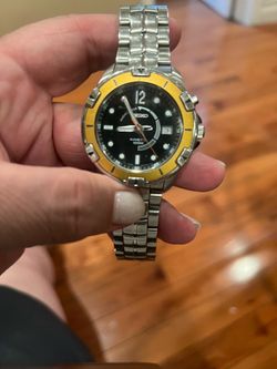 Men’s Kinetic Seiko 100 Meter Divers Watch