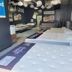 Mattress Clearance Sale! All sizes Twin Full Queen King and Cali King Bed! Financing Available and No Appointment Needed!