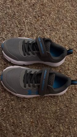 Underarmor size 12 kids shoes
