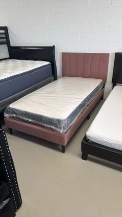 Twin Bed & Mattress Set 🔥🎯