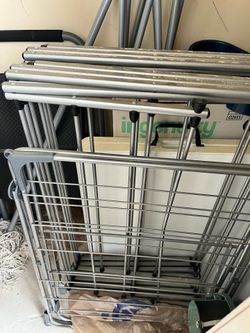 Drying clothes racks
