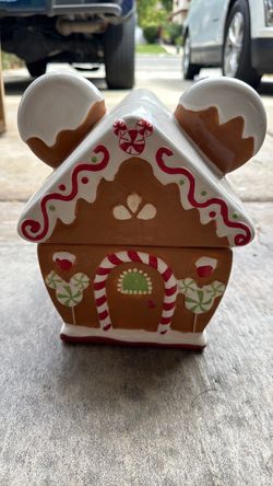 Disney gingerbread house