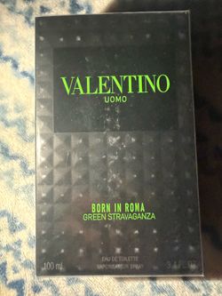 Valentino Born in Roma Green Stravaganza
