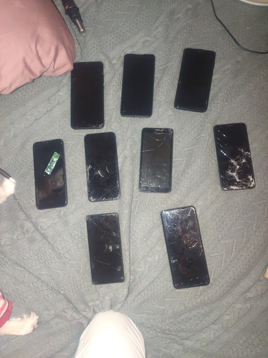 Cell Phone Lot