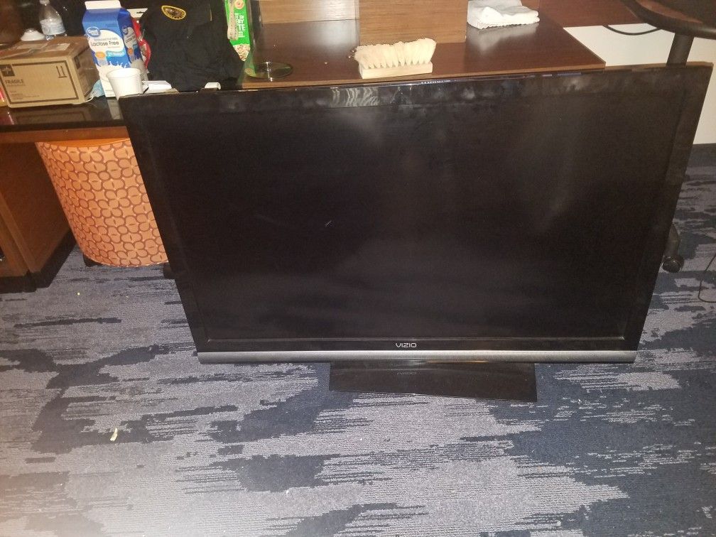 Tv VIZIO 47 INCH 1080P