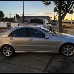 Mercedes Benz C230
