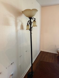 Floor lamp