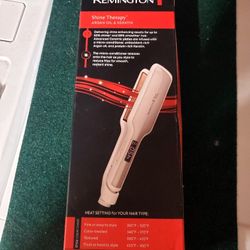 Remington Shine Therapy Straightener 