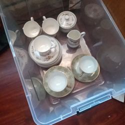 Master Bone China Set