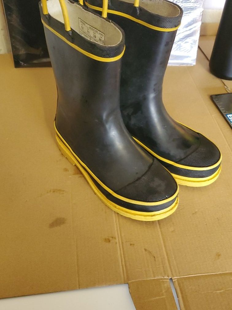 Kids Rain Boots Size12