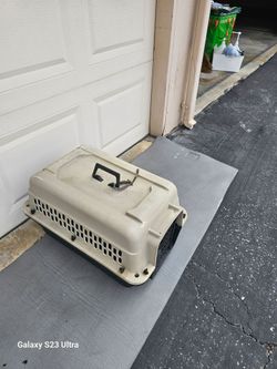 Large Size pet carrier L25" x D 16" x H 16 "