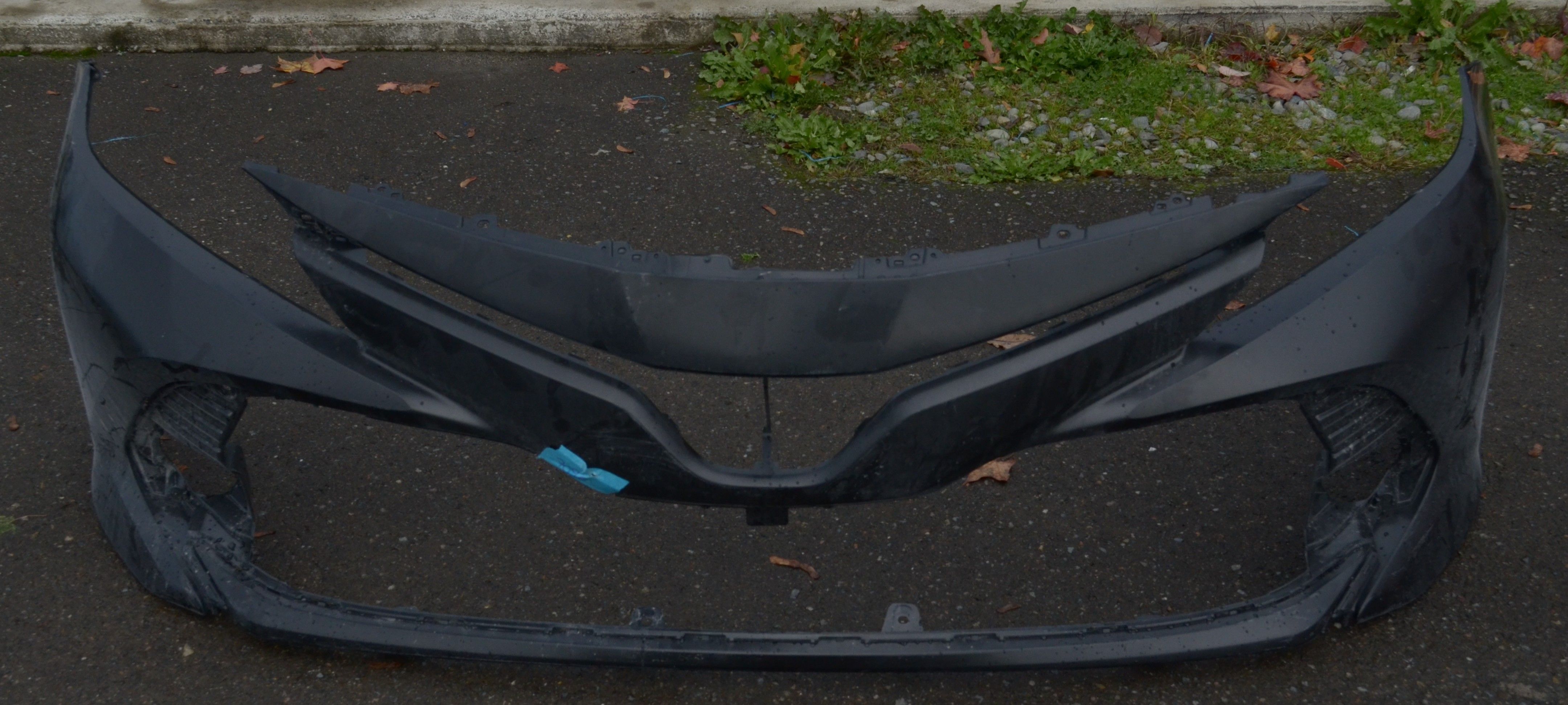 USED REF#U0414 || 2018-2020 TOYOTA CAMRY || FRONT BUMPER COVER ONLY