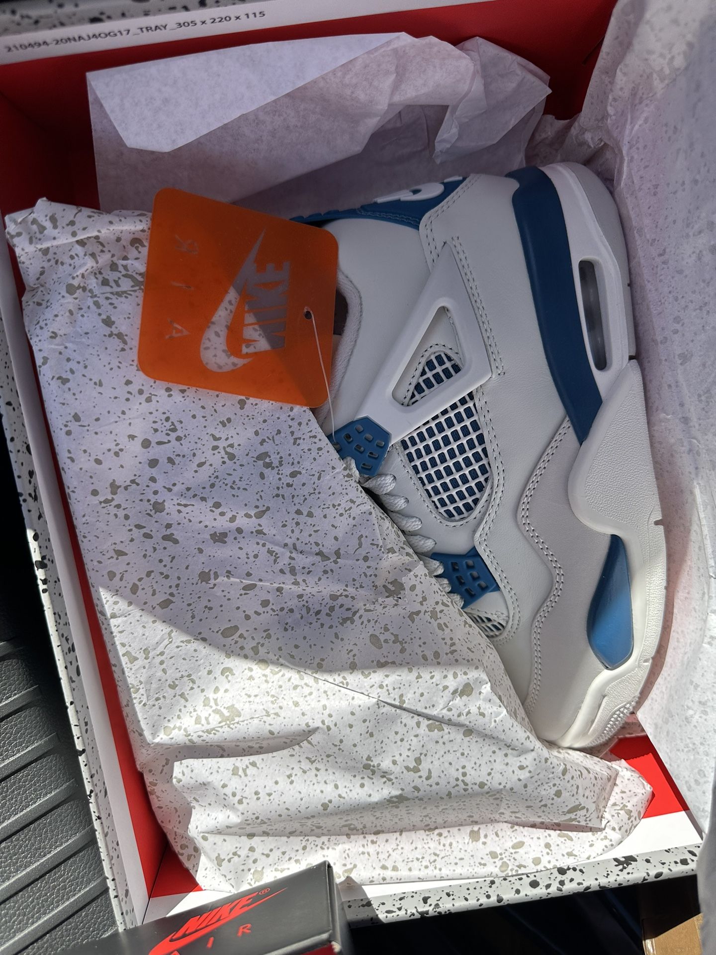 Snker Drop Size 5.5 Woman Or 3.5 Kids