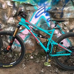 Full Suspension Mountain Bike 
