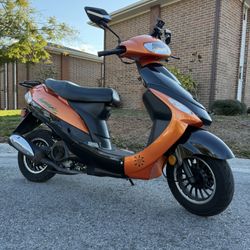 2023 Black And Orange gas scooter for sale $1000