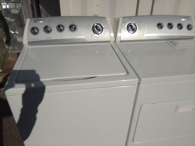 Beautiful Whirlpool Washer Dryer All Electric Free Delivery