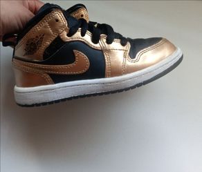 AIR JORDAN