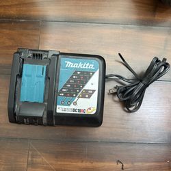 Makita DC18RC 18V