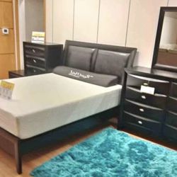 Emily Black Bedroom Set