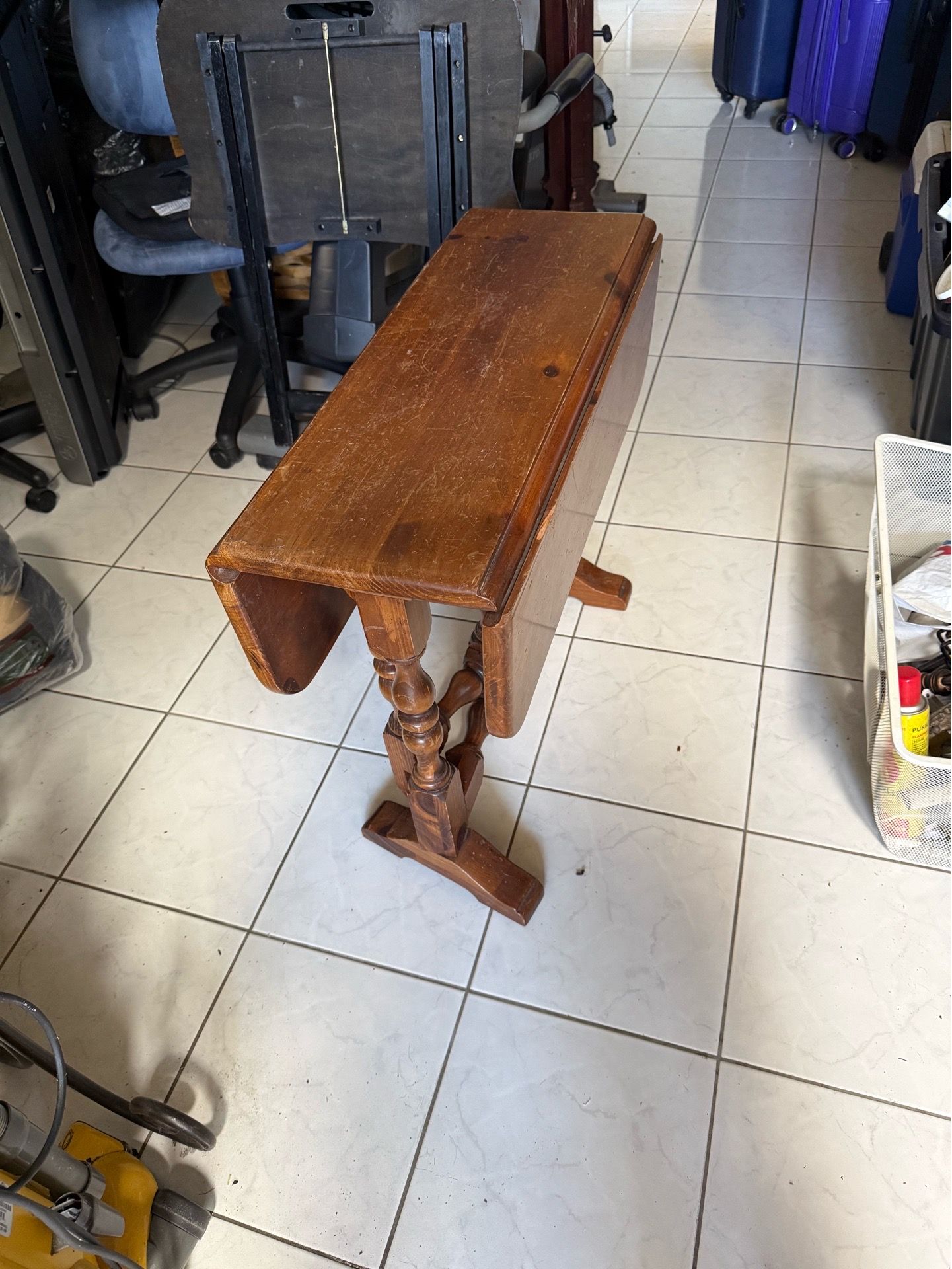 Antique drop leaf table must pick up now or tomorrow