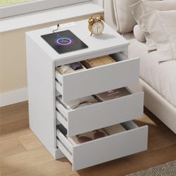 Nightstands Set of 2 with Charging Station and Drawer, White Bedside Tables with 3 Drawers, Modern End Tables for Bedroom, 2 AC Outlets and 2 USB Port