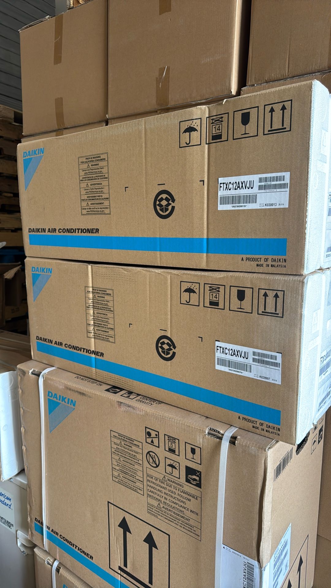 daikin mini split AC 1ton