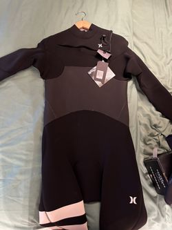 BRAND NEW Hurley Wet Suit And Shoes