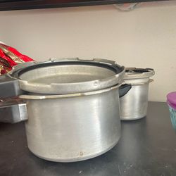 Big size cooker Indian .