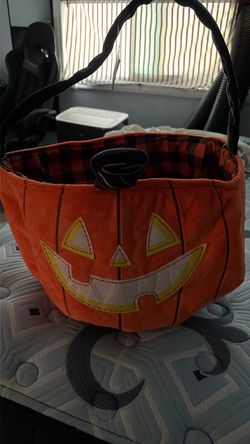 Big pumpkin basket