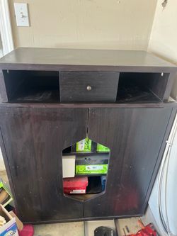 Shoe cabinet