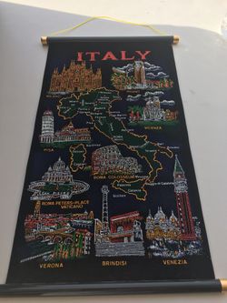 Souvenir Pull Down Map of Italy 🇮🇹