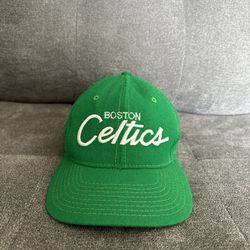 Boston Celtics Vintage Sports Specialties Wool Script Snapback