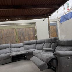 Modern Gray Power Reclining Sectional-FREE DELIVERY 🚚 