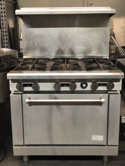 Royal Range Model RR36 6-CB, 6 Burners With Oven
